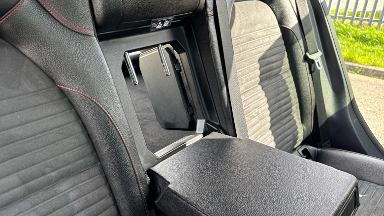 Mercedes-Benz GLA 220d 4Matic AMG Line 5dr Auto [Prem Plus] Diesel Hatchback